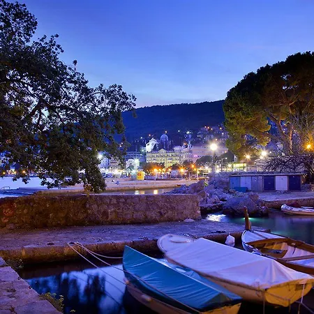 Lungomare - Liburnia Hotel 3*