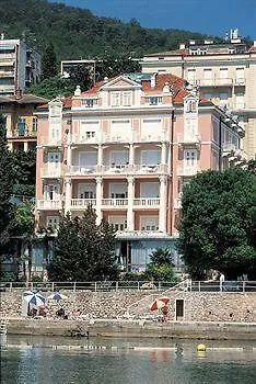 Lungomare - Liburnia Szálloda 3*