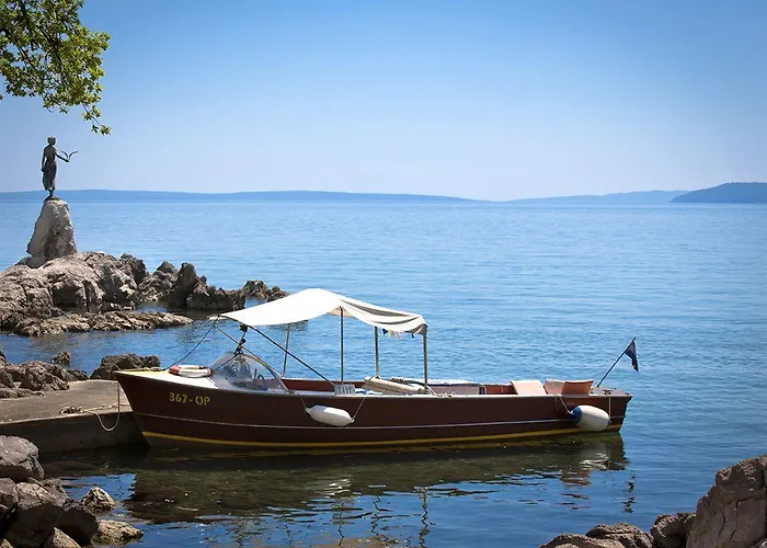 Отель Lungomare - By Liburnia & Опатия