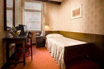 Отель Lungomare - By Liburnia & Опатия