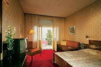 Отель Lungomare - By Liburnia &