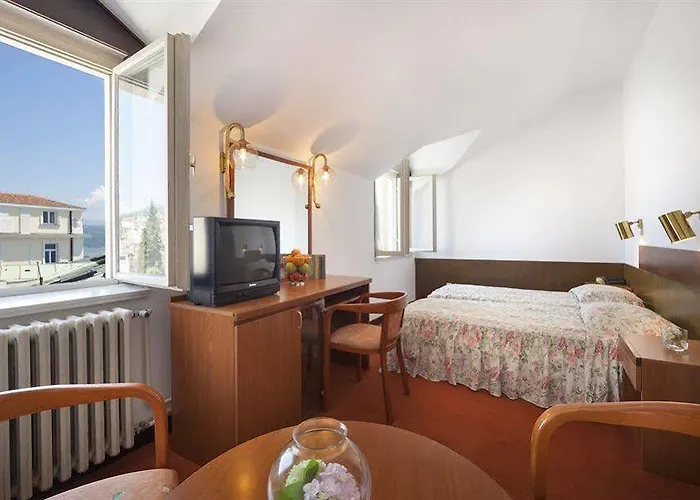 Lungomare - By Liburnia & Опатия