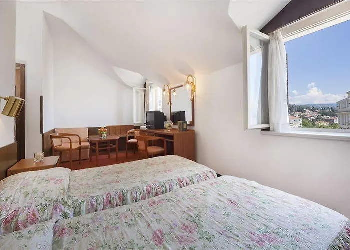 Отель Lungomare - By Liburnia & 3*